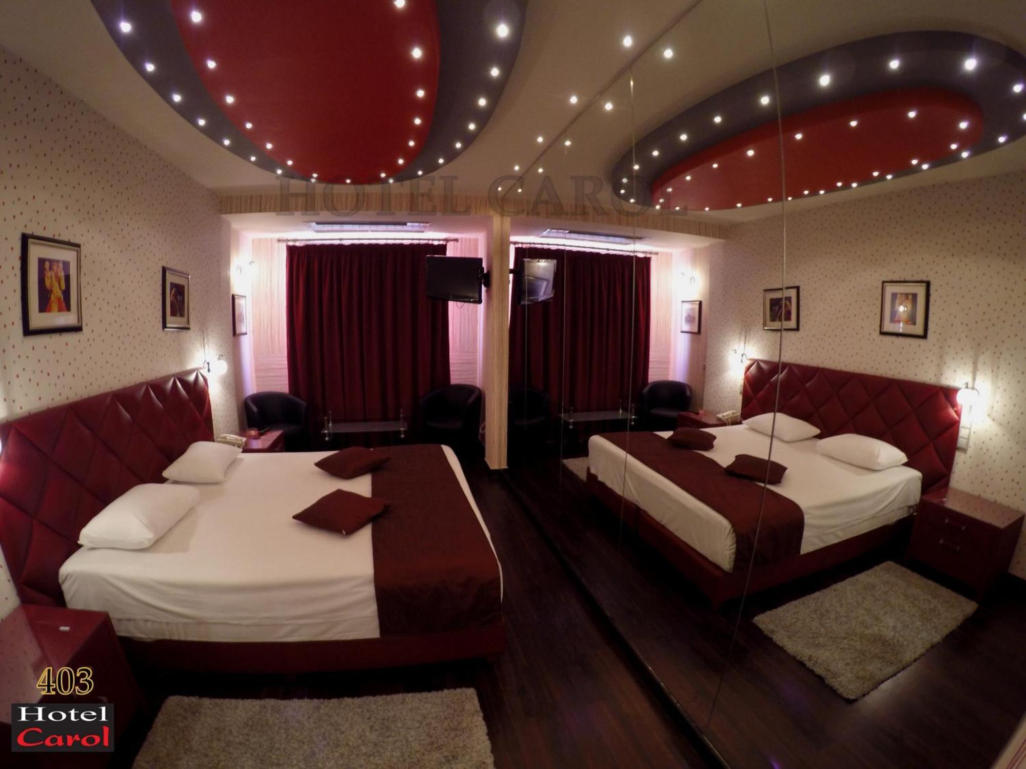 פיראוס Carol Hotel מראה חיצוני תמונה